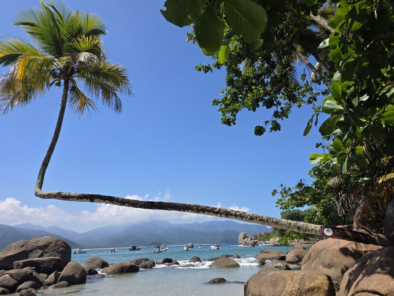 Praia do Aventureiro